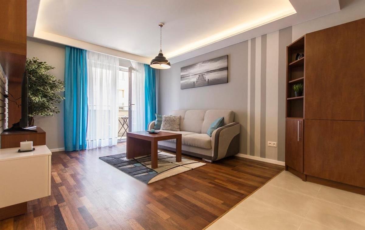 River Boulevards Apartment Cracóvia Exterior foto