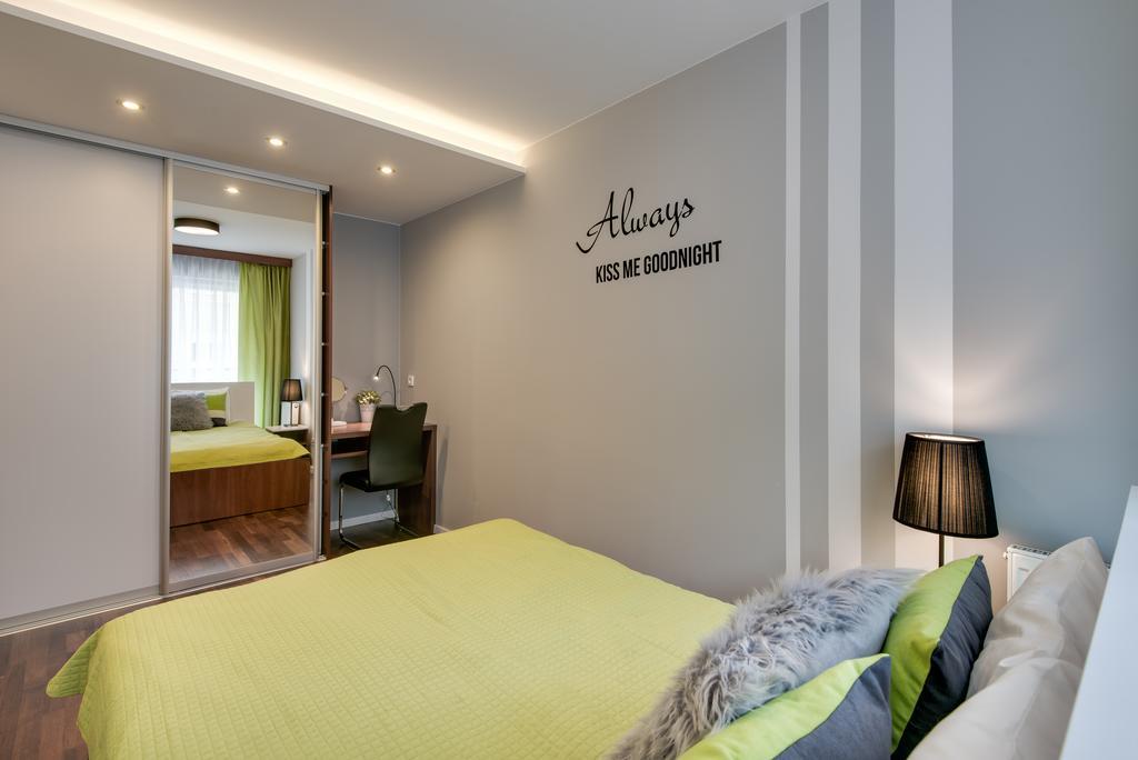 River Boulevards Apartment Cracóvia Exterior foto
