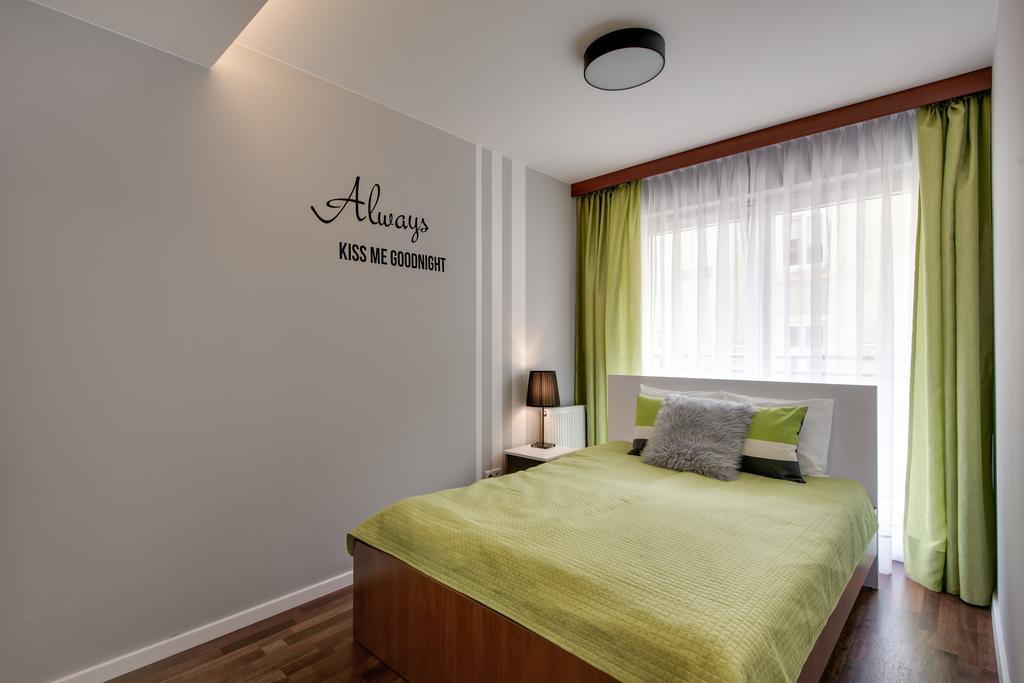 River Boulevards Apartment Cracóvia Exterior foto